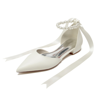 Zapatos planos con cordones en el tobillo con perla en punta de satén blanco marfil
