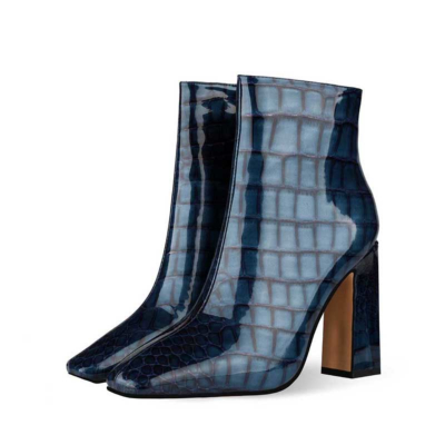 Botines de vestir con tacón en bloque y punta cuadrada con estampado de aligátor azul