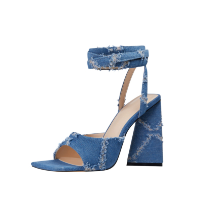 Sandalias de tacón grueso con tiras y punta abierta de mezclilla azul