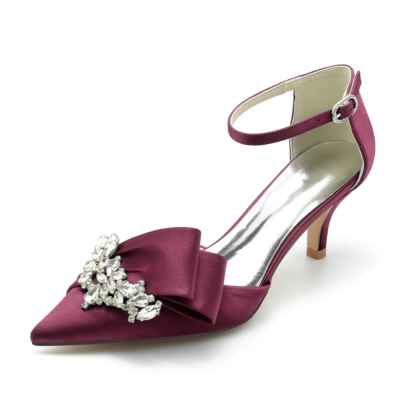 Zapatos de tacón de gatito con diamantes de imitación de satén de color burdeos para novia