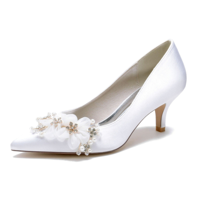 Zapatos de tacón de gatito para dama de honor con flores blancas, zapatos de boda de satén