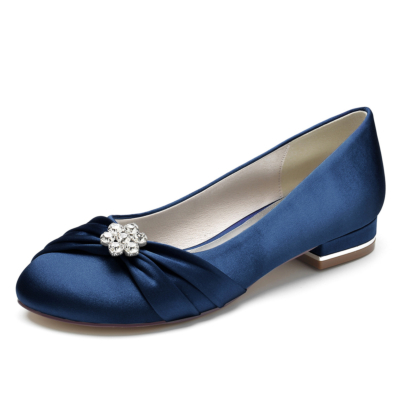 Zapatos de boda planos de punta redonda de satén azul con flores de diamantes de imitación