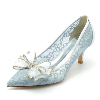 Bombas de encaje azul con zapatos de vestir de tacones bajos de arco para boda