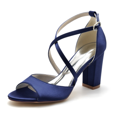 Sandalias de boda de tacón grueso con correa cruzada y punta abierta de satén azul marino Zapatos de novia