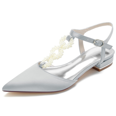 Zapatos planos de satén sin espalda con correa en T adornada con perlas grises para boda