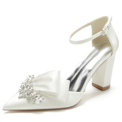 Sandalias de tacón con correa en el tobillo de satén con lazo de diamantes de imitación en punta de color blanco marfil, zapatos de boda