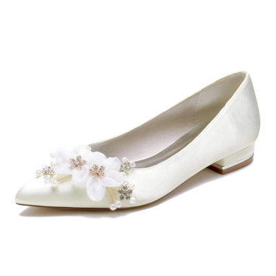 Zapatos de boda con flores de encaje plano y puntera ponit marfil