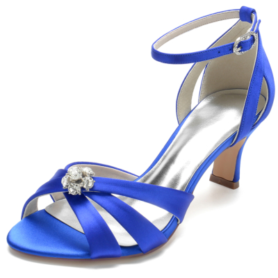 Zapatos de boda con correa en el tobillo y tacón de carrete recortado con diamantes de imitación azul real