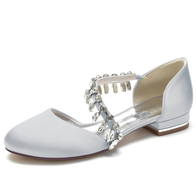 Zapatos de boda planos de satén con punta redonda y flecos de diamantes de imitación plateados