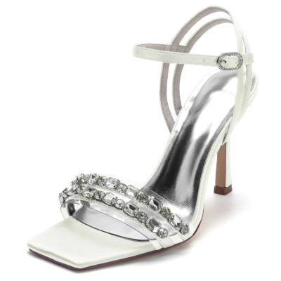 Sandalias de tacón de aguja con correa en el tobillo de satén con diamantes de imitación blancos