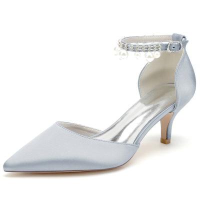 Zapatos de tacón de gatito de satén gris D'orsay con zapatos de boda con correa de tobillo de perlas