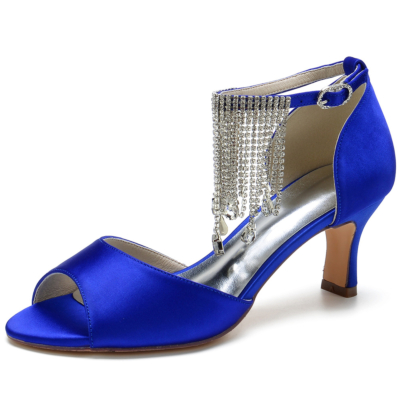 Sandalias de tacón con correa en el tobillo con flecos de diamantes de imitación y punta abierta de satén azul real para mujer