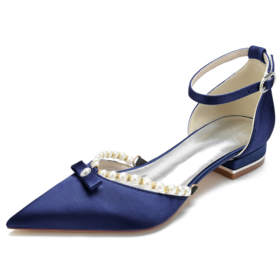 Zapatos planos de boda con lazo y perlas en el tobillo con punta en punta de satén azul marino