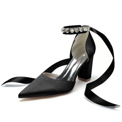 Zapatos de boda con correa en el tobillo y diamantes de imitación de tacón grueso con punta en punta de satén negro