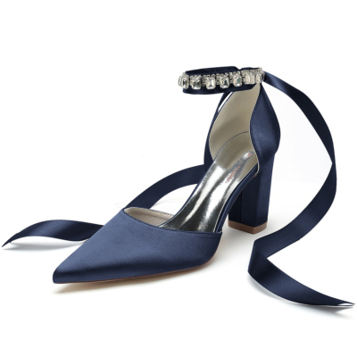 Zapatos de boda con correa en el tobillo y diamantes de imitación de tacón grueso con punta en punta de satén azul marino
