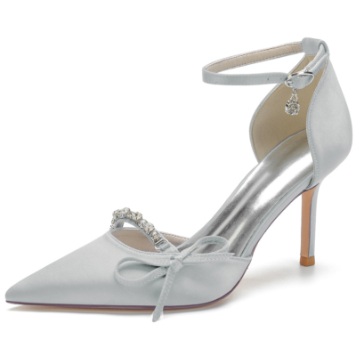 Zapatos de boda de tacón de aguja con punta estrecha y diamantes de imitación con correa en el tobillo de satén plateado