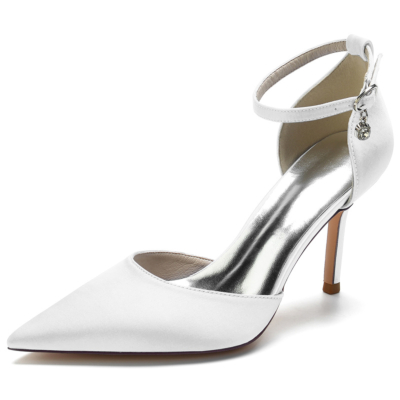 Zapatos de boda de tacón de aguja con correa en el tobillo y punta estrecha de satén blanco