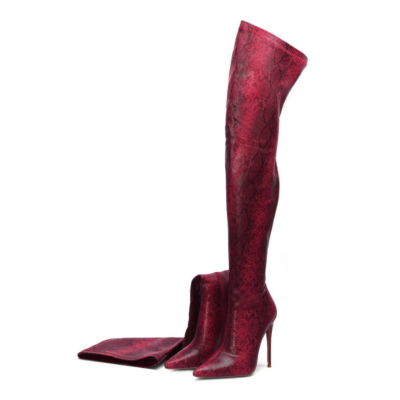 Botas sobre la rodilla tacones de aguja en punta con relieve de serpiente de moda rojo